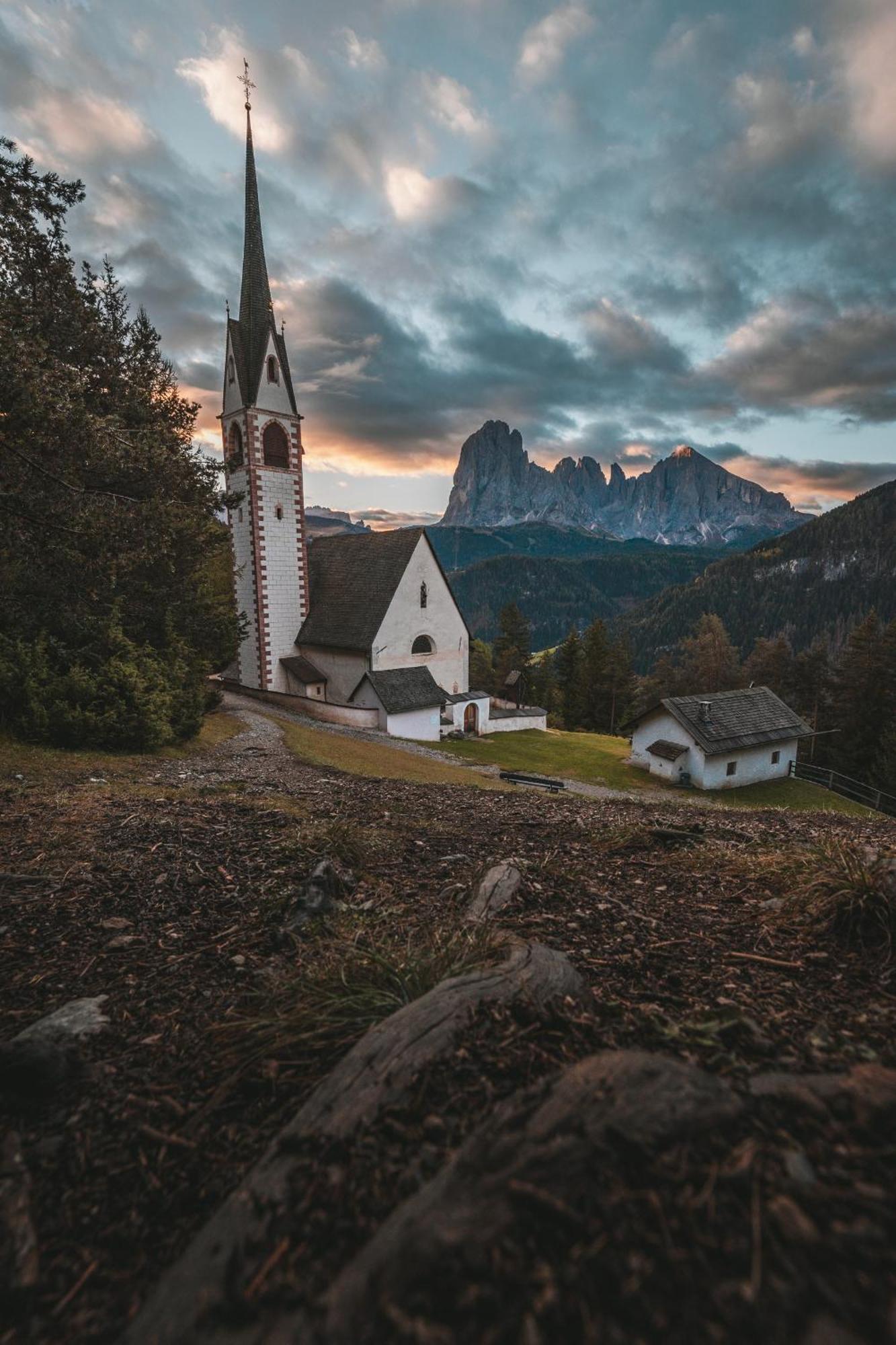 Dorfhotel Beludei Santa Cristina Val Gardena Buitenkant foto